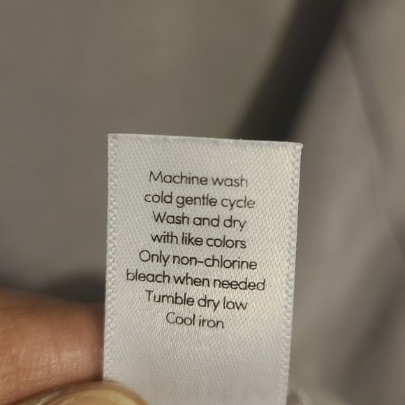 Athleta | Women's Gray Serenity Criss Cross Hem V-Neck Sweatshirt (Size XL) - Picture 9 of 13